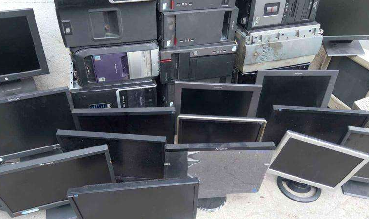 上海专业回收服务器，大量电脑
