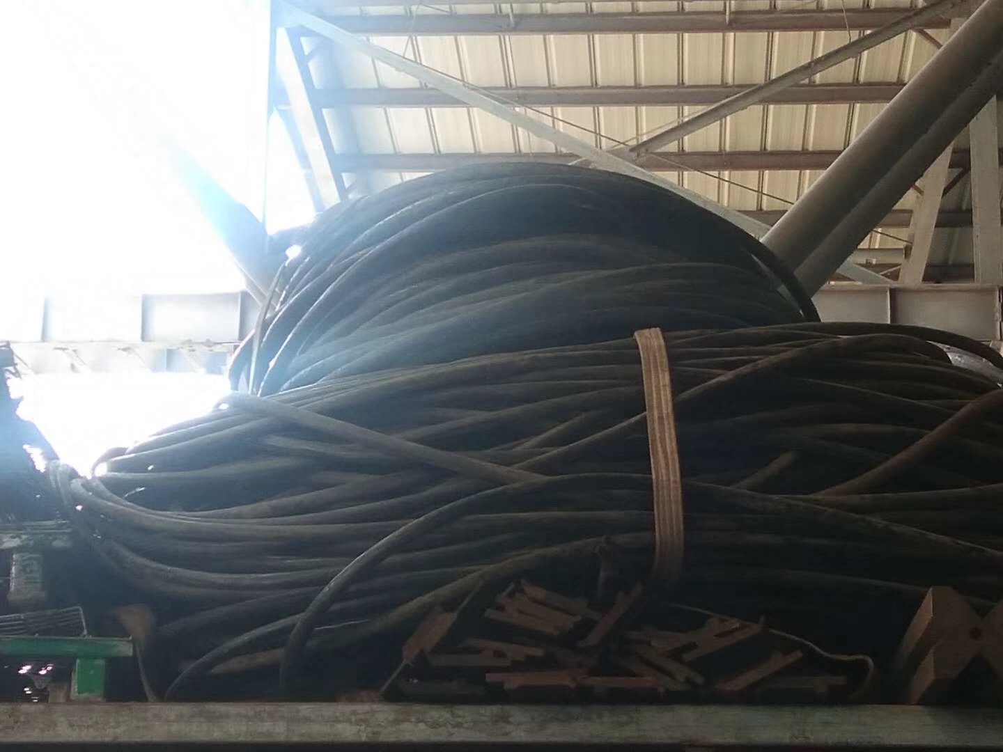 内蒙古高价回收大量电缆电线，电缆电线回收