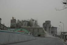 新疆水泥厂拆除，承接报废水泥场拆除