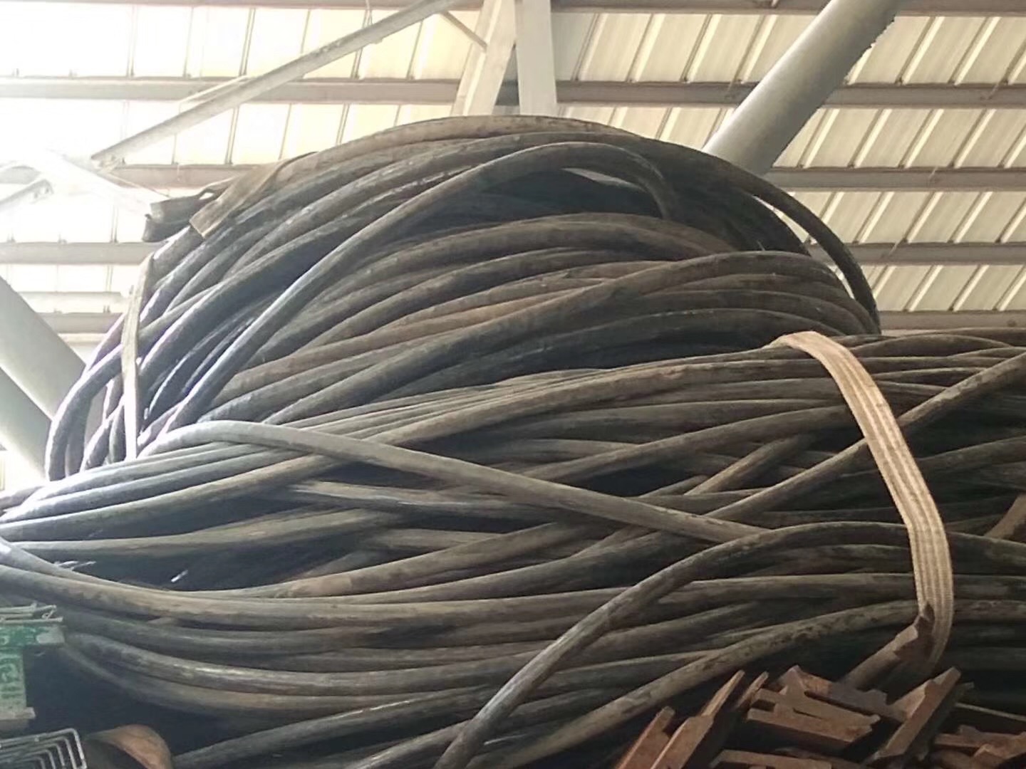 浙江杭州大量电缆电线回收，高价回收大量电缆电线