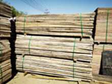 山东高价回收大量竹胶板，竹胶板回收