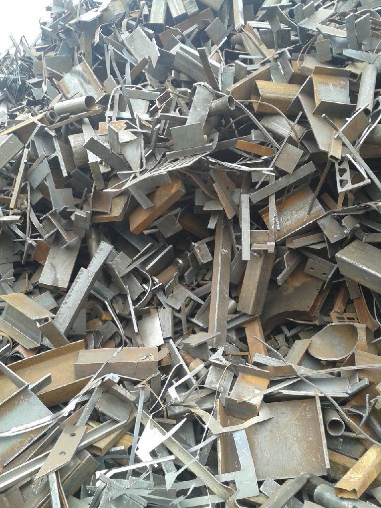 北京大量回收废旧金属-废铁废钢
