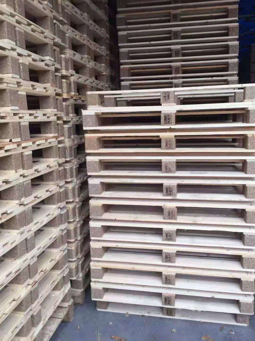 江苏地区高价回收木托盘，专业回收木托盘