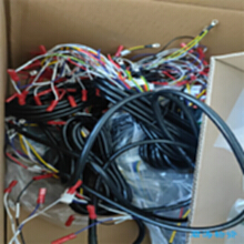 回收废电缆