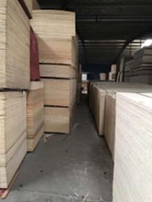 长期面向全国求购二手库存建筑模板，库存木材，库存木板材