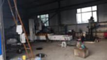 加工廠處理數(shù)控龍門銑床