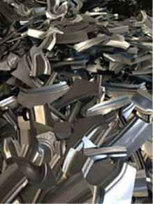 江苏长期回收大量钢模板，大量废钢回收