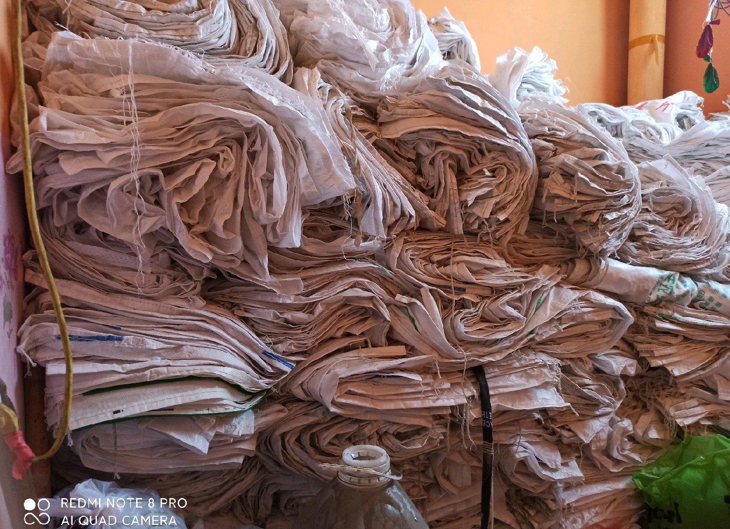 纸塑复合编织袋回收图片