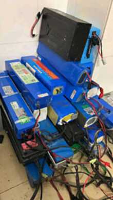 高价回收各类锂电池，手机，电脑等电子废料