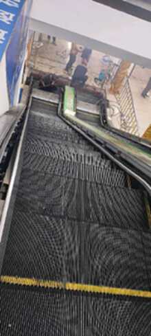 鞍山市废旧电梯回收，专业回收商场大厦电梯