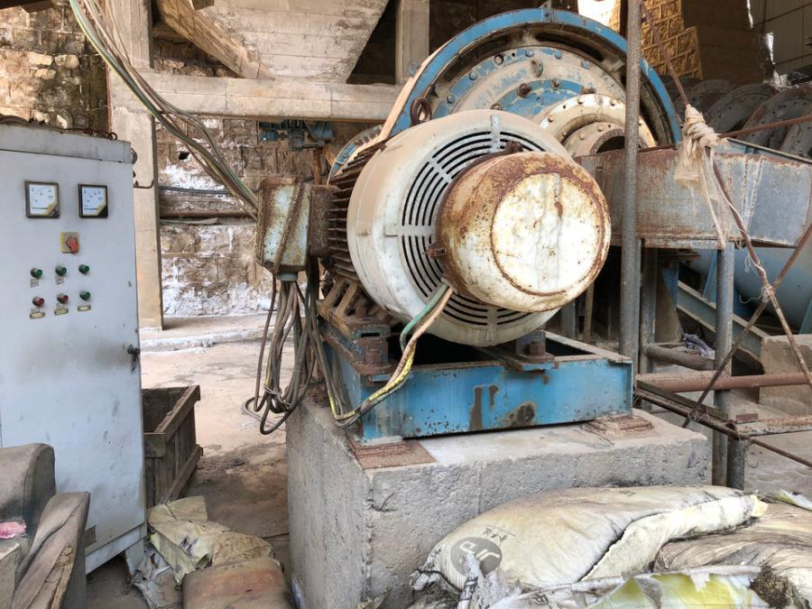 矿业公司颚式破碎机 分级机 球磨机 给料机 压滤机 浮选机等机器设备 构筑物 钢管网络拍卖公告