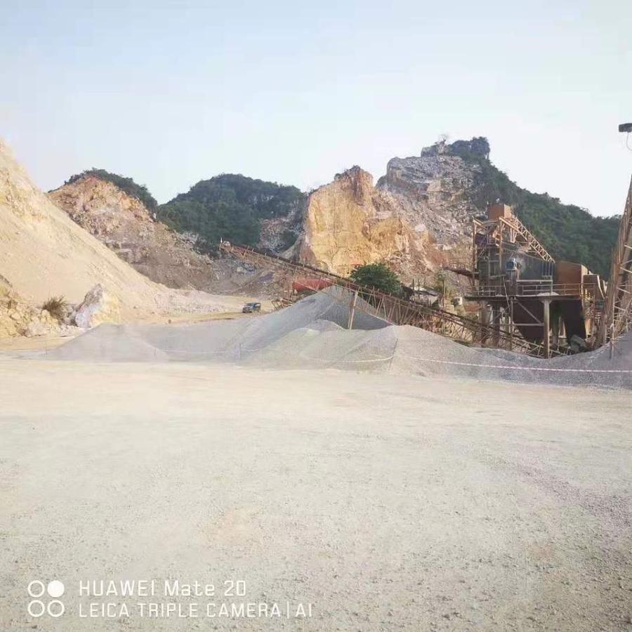 六蒙山石灰岩矿区碎石规格12,预估1000吨网络拍卖公告