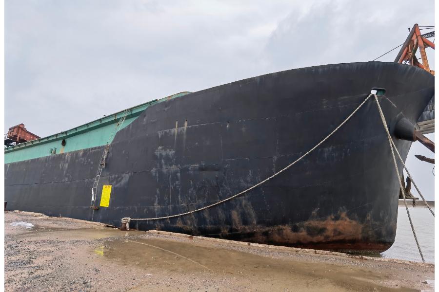 4000吨级德昌168号自吸自卸采砂倒驳船网络拍卖公告
