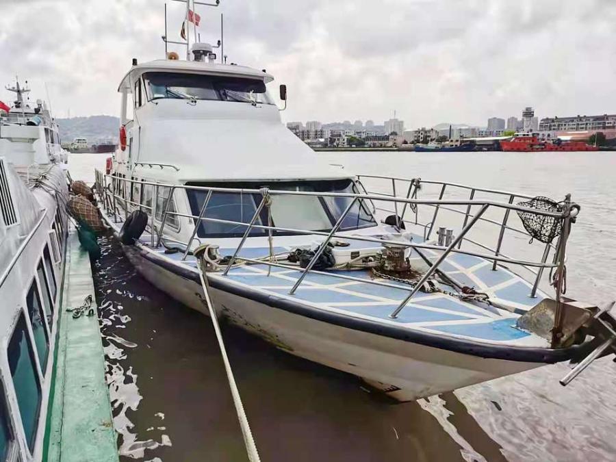 20米玻璃钢沿海12客交通船太阳鸟游艇网络拍卖公告
