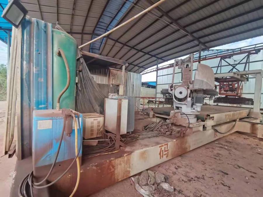 杨华村15组页岩砖瓦生产机械设备及金属附属设施网络拍卖公告