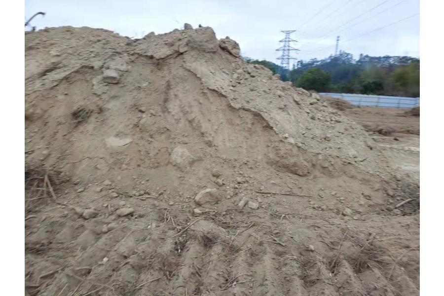 东坡村委会高车村两堆砂泥约1858.3立方米网络拍卖公告