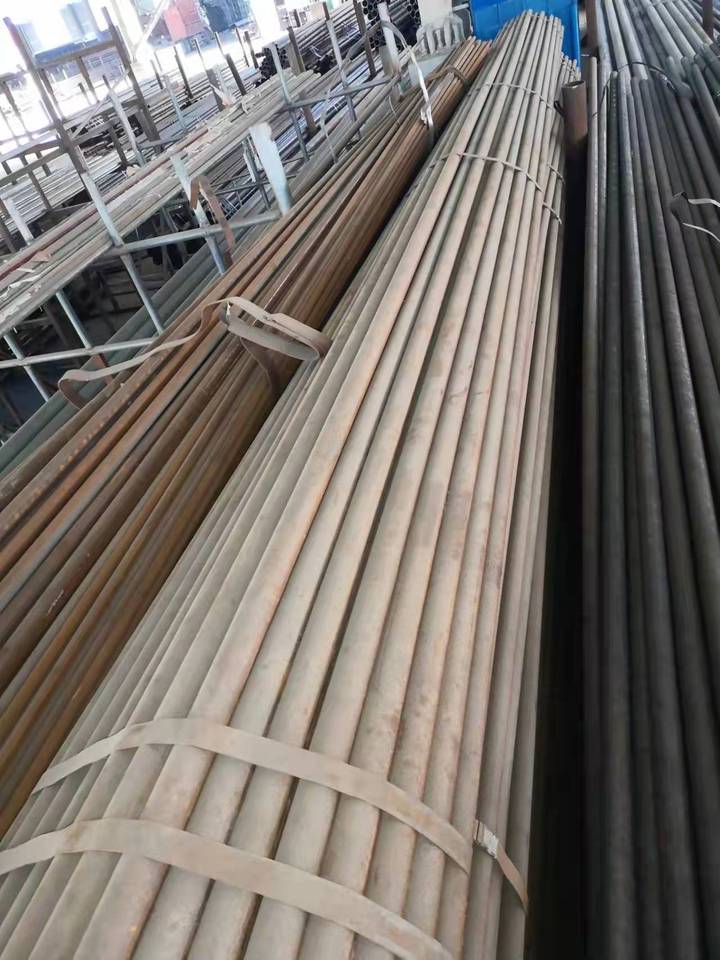 新红卫钢材物流中心一批重量为33.82吨钢管网络拍卖公告