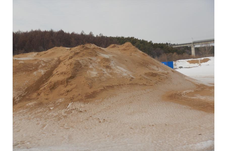 泥沙 混合料一批 总参考数量约7,761.8立方米网络拍卖公告