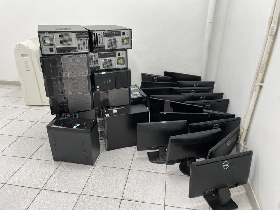 15套电脑显示器 主机 2台电脑显示器 2台移动空调网络拍卖公告