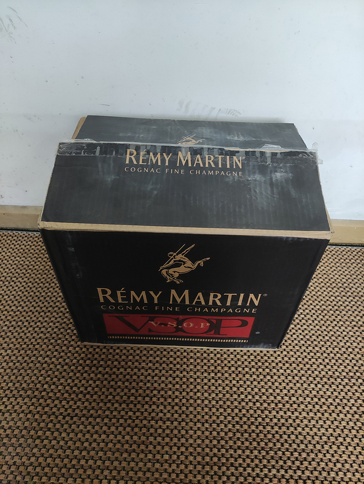 二千二百二十八Remy Martin VSOP 700ML 12瓶网络拍卖公告
