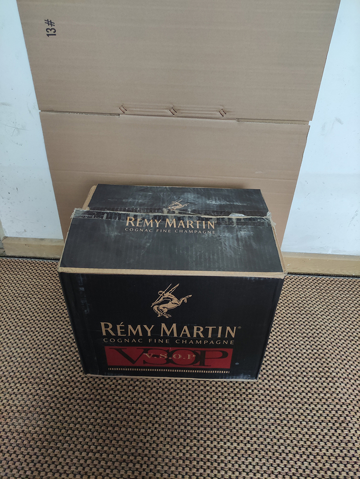 二千三百〇八Remy Martin VSOP 700ML 12瓶网络拍卖公告