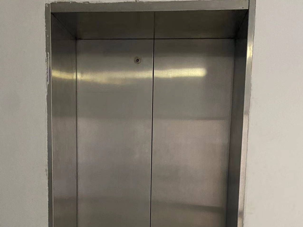 曳引驱动乘客电梯出售招标