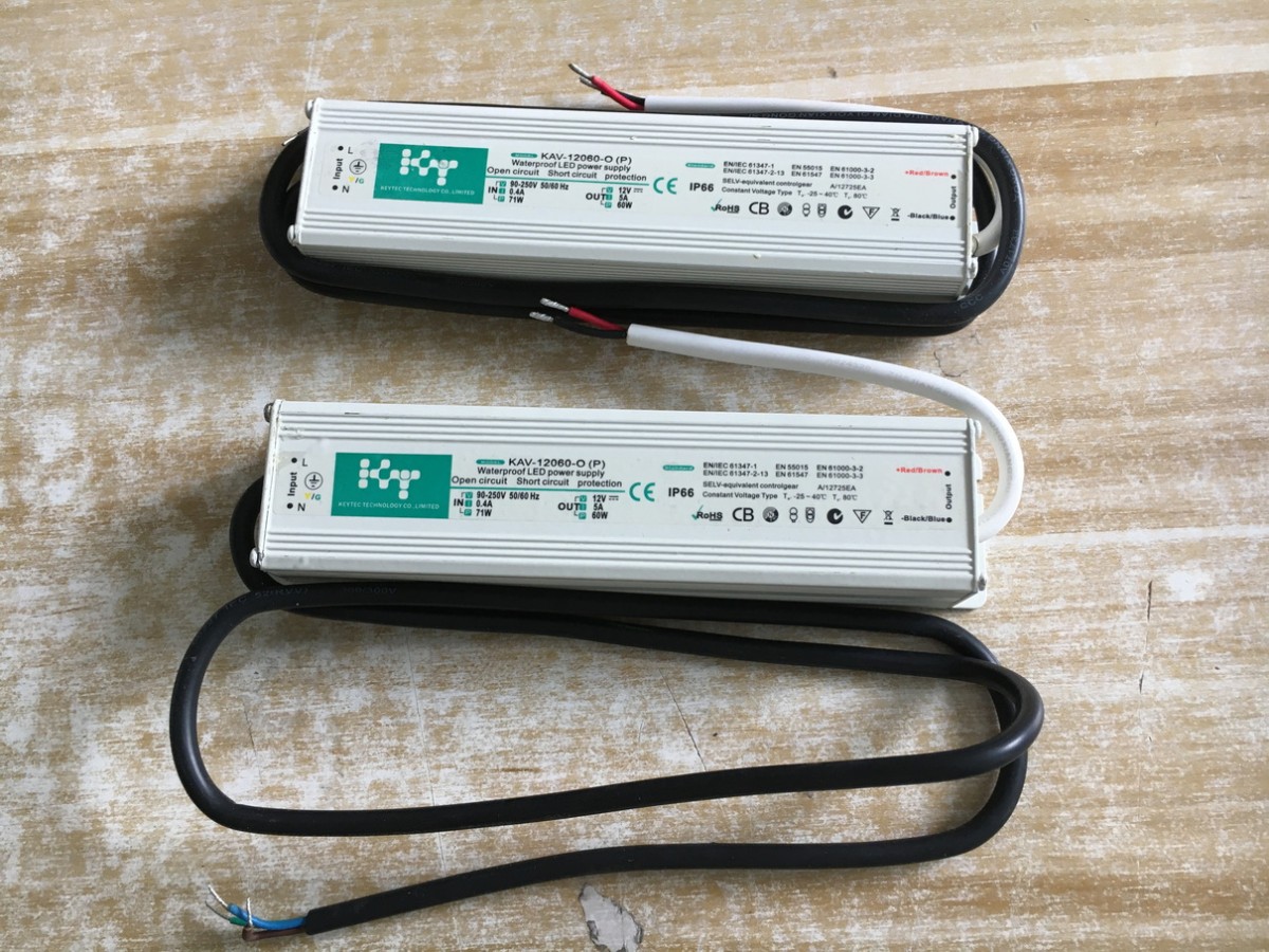 2个 LED电源KA V-12060-O 250V网络拍卖公告