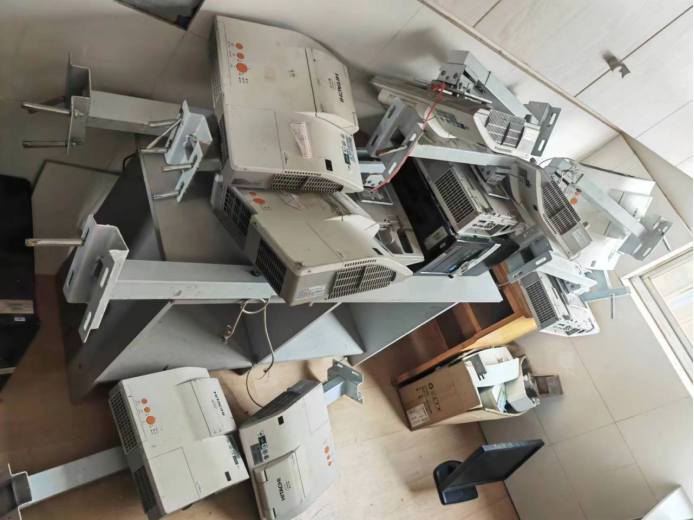 陶城实验小学一批废旧设备网络拍卖公告