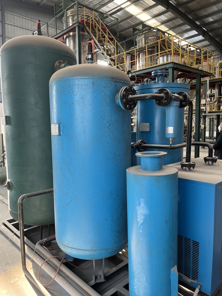科技公司新型节能环保炉 熔化炉 冷凝器 冷冻式压缩空气干燥机等机器设备网络拍卖公告