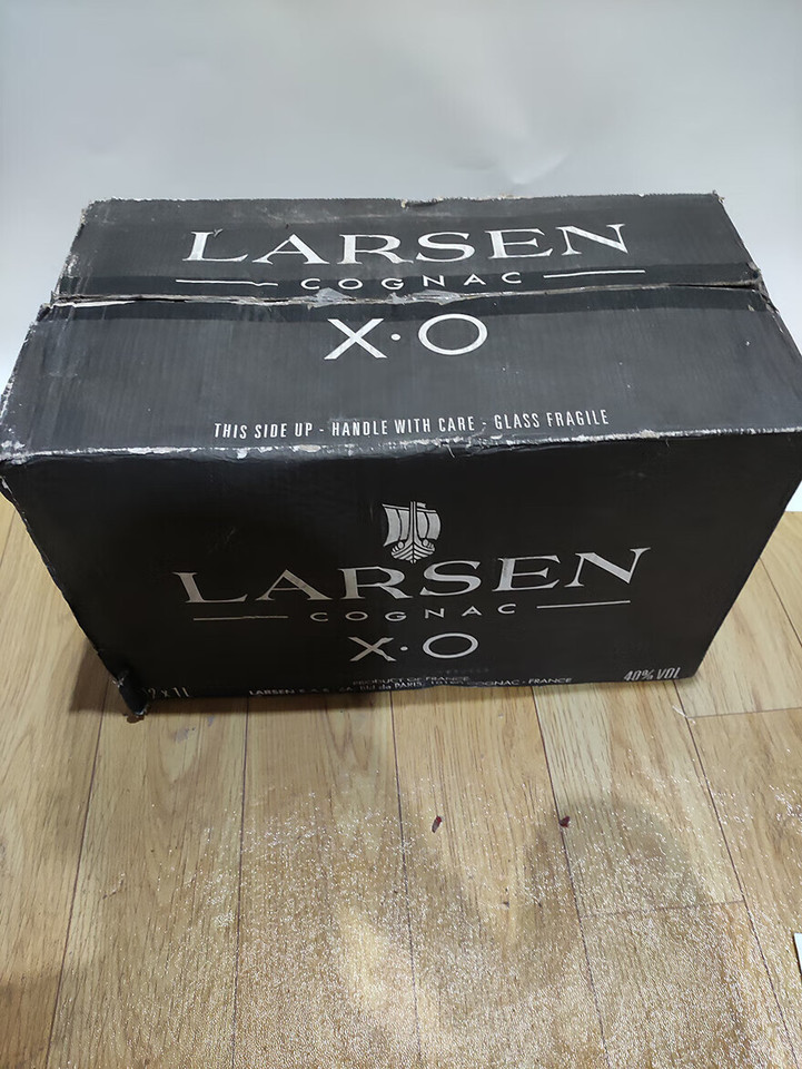 1268·LARSEN帆船XO1L 1箱12瓶网络拍卖公告