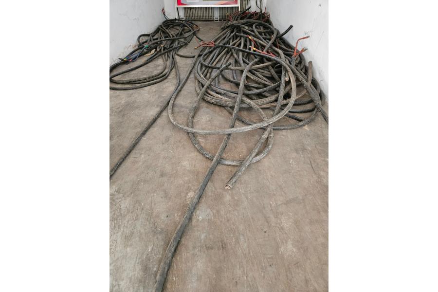 标的一：废铜电缆，约2吨，每吨18000元起网络拍卖公告