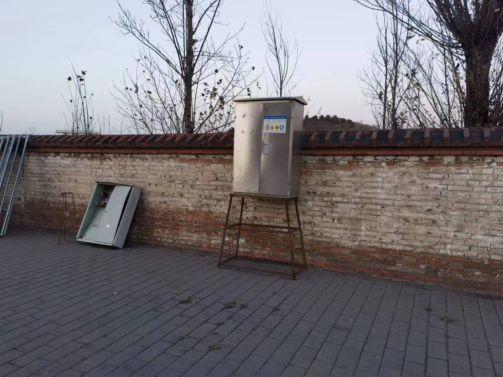 标的三：内蒙古某企业配电箱（60*80）3套