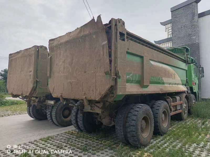 鄂FNX330“三一”牌自卸式垃圾车网络拍卖公告