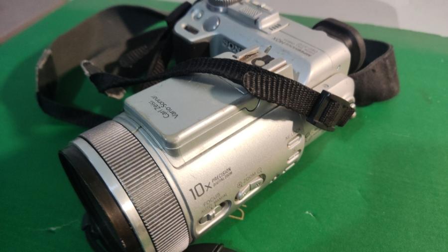 F475废旧设备sony长焦相机未测试 无配件网络拍卖公告