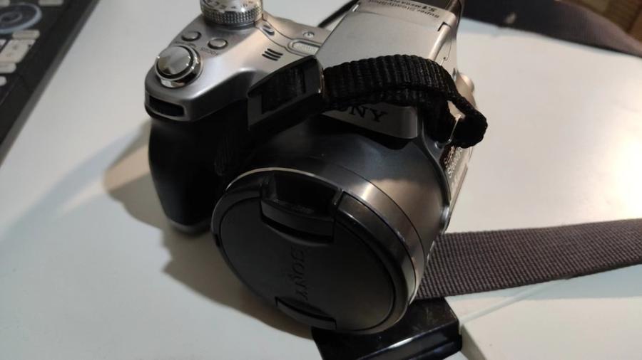 F901废旧设备sony长焦相机未测试 无配件网络拍卖公告