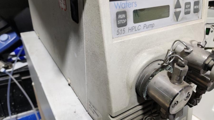 F894废旧设备美国原装waters液相泵网络拍卖公告