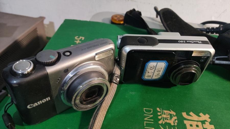 F1046废旧设备佳能卡片相机2台未测试 无配件网络拍卖公告