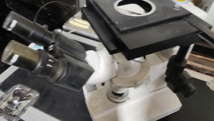 F1090废旧设备报废倒置金相显微镜未测试 无配件网络拍卖公告