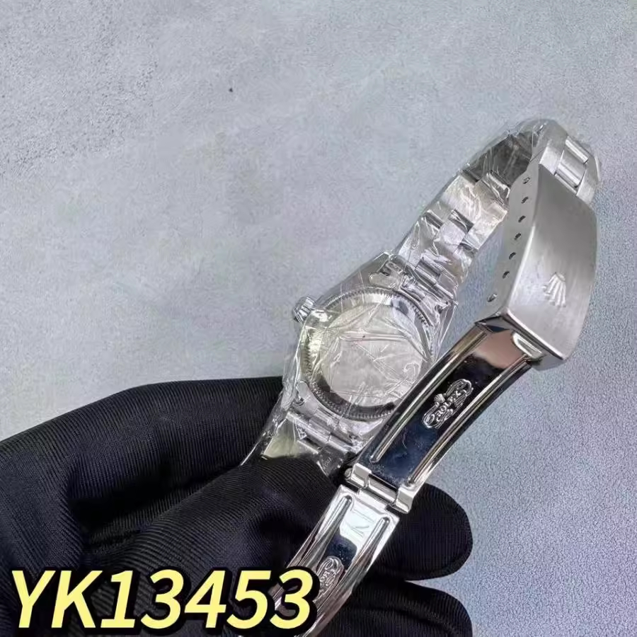 罚没YK13453 劳力士蒂芙尼蓝盘腕表网络拍卖公告
