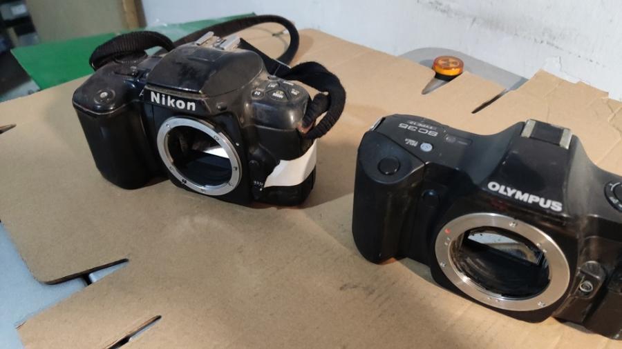 F1045淘汰报废相机机身2台未测试 无配件网络拍卖公告
