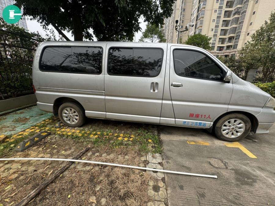 桂BB8953车辆品牌金杯牌中型普通客车网络拍卖公告
