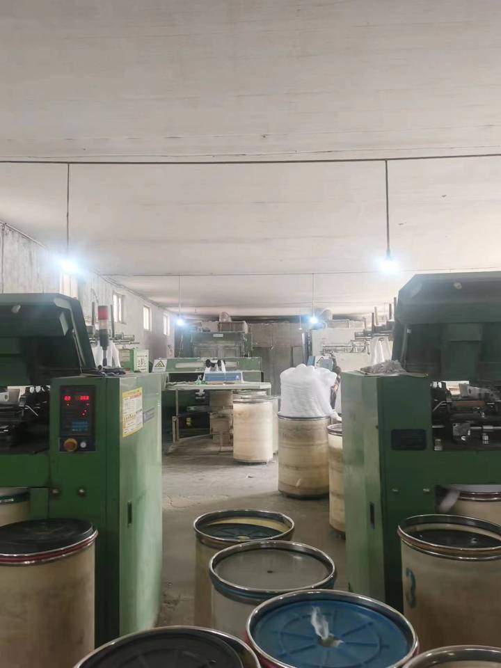 北首纺织设备2台捷克产老式气流纺纱机 韩国产梳理机网络拍卖公告