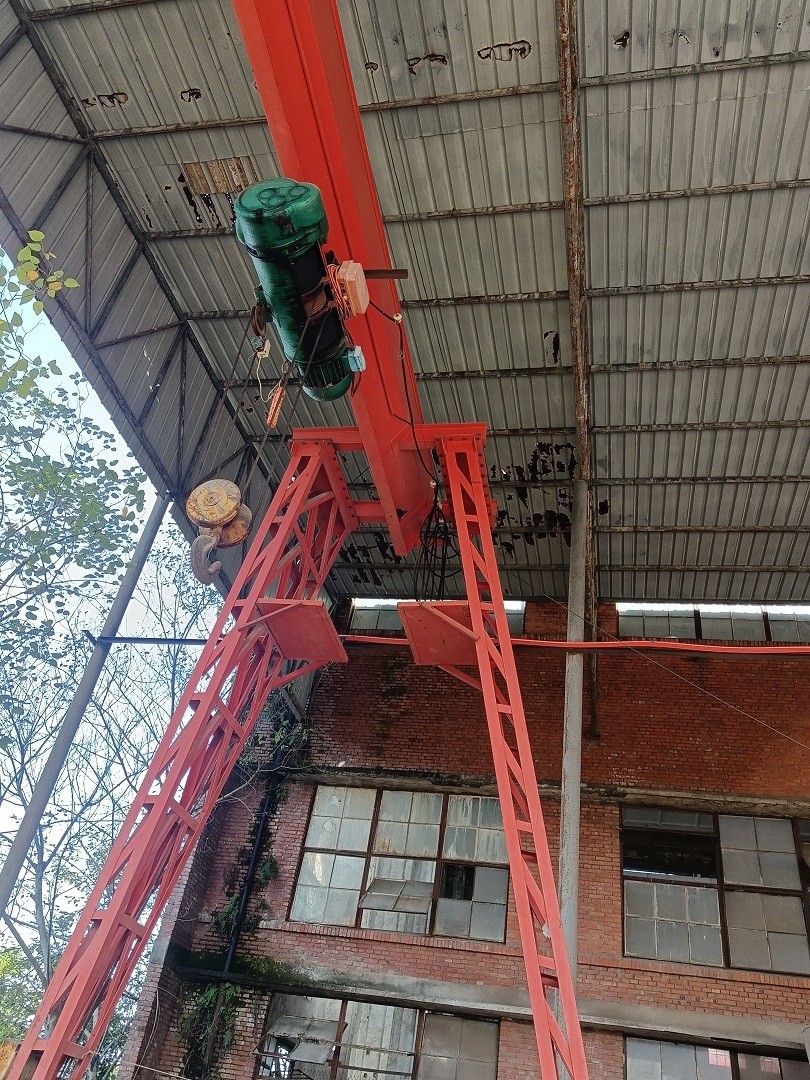 自贡大业高压容器有限责任公司电动葫芦门式起重机机器设备拍卖网络拍卖公告