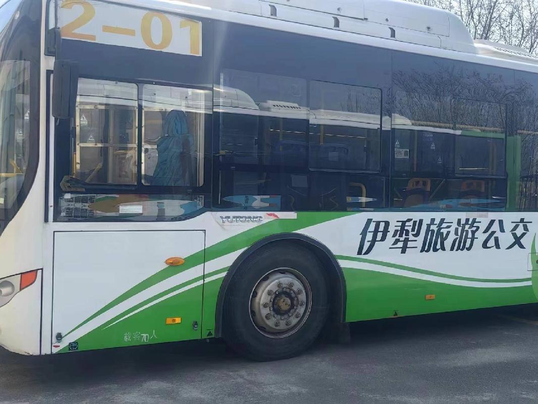 9辆宇通ZK6105CHEVNPG4型气电混合动力公交客车对外出租出售招标