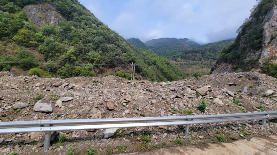 天台县三州乡东坑村边坡治理剩余土石方网络拍卖公告