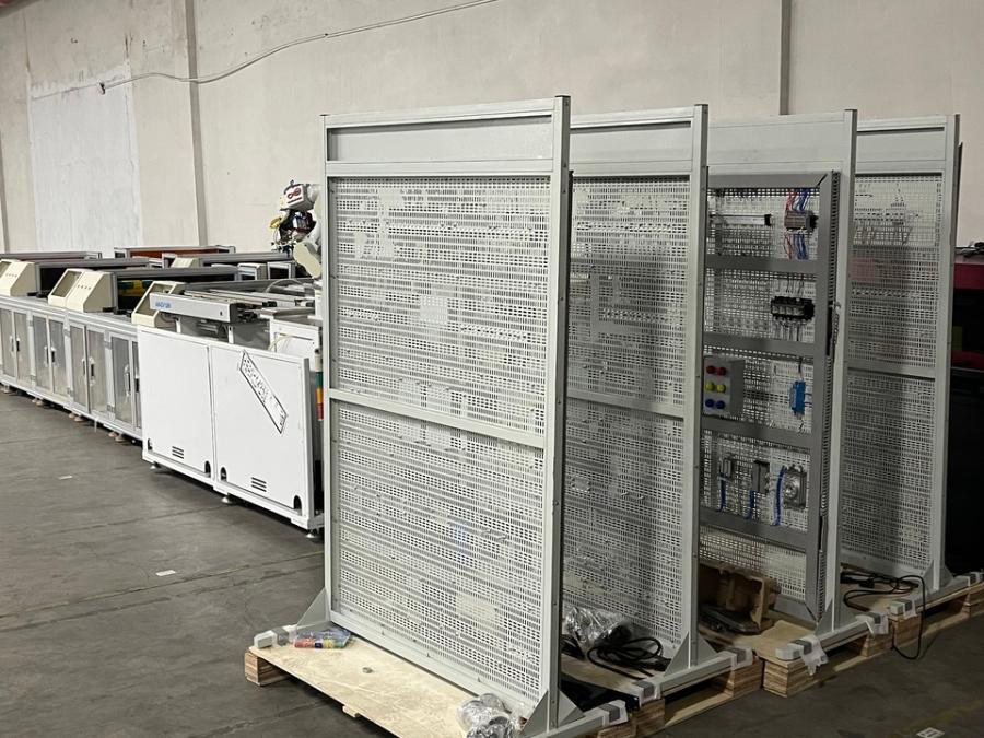 工业机器人单机 机器人配套传输平台 3D打印机等设备实物资产网络拍卖公告
