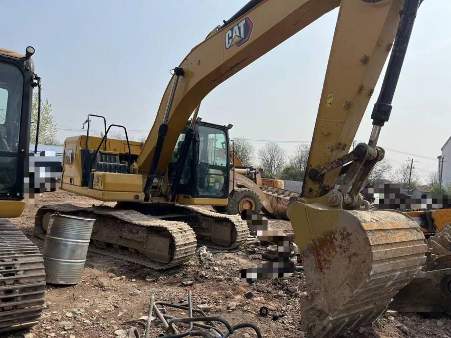 江苏徐州某企业卡特D2GC挖掘机一台网络拍卖公告