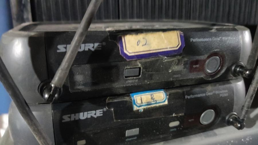 单位报废原装shure无线话筒接收器2台网络拍卖公告