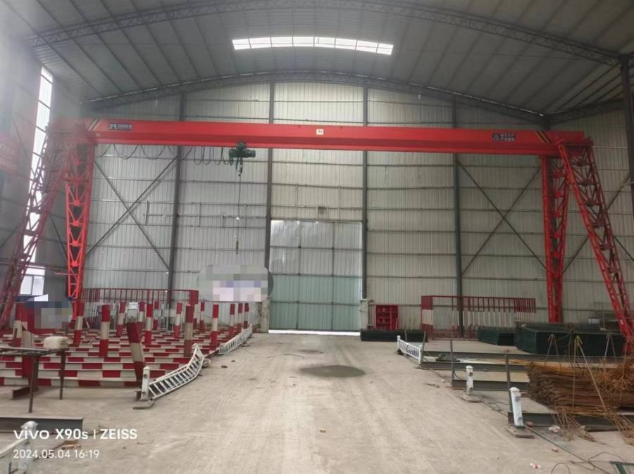 安徽省宣城市某国企废旧5吨龙门吊2台网络拍卖公告