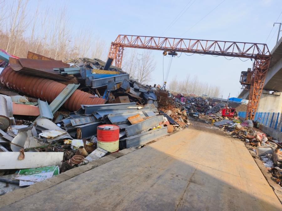 农业公司京港线与京广高铁石武高铁线北侧一废品回收站内32吨废旧钢材网络拍卖公告